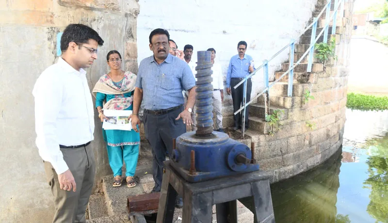 SrivaiDamInspection.jpg
