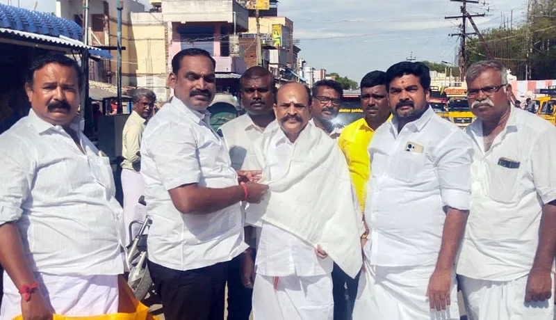 KadamburajuKayathar.jpg