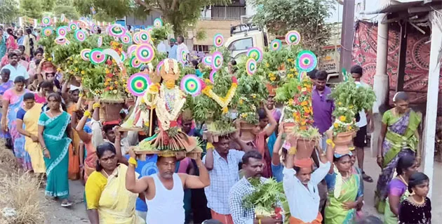 Mulaippariamman.jpg