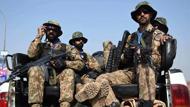 Pakistanarmh.jpg