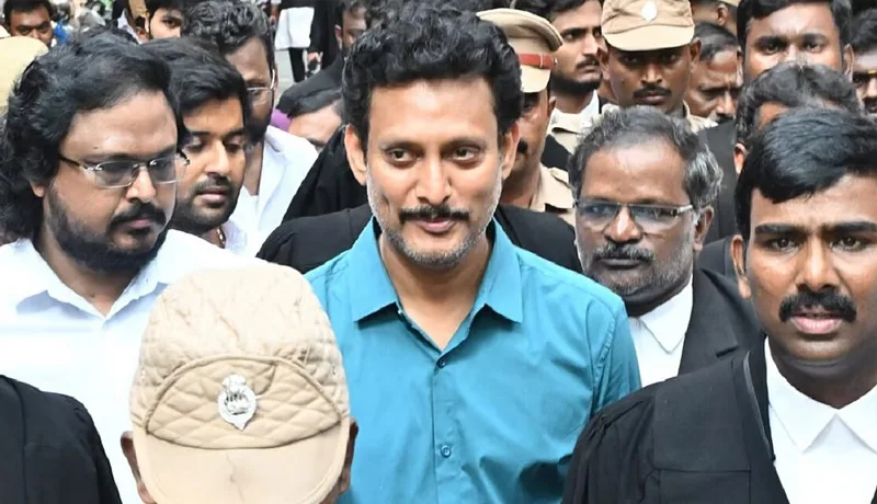 anbilMahesh4i.jpg