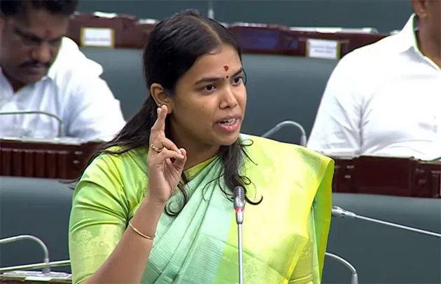Keerthana.jpg