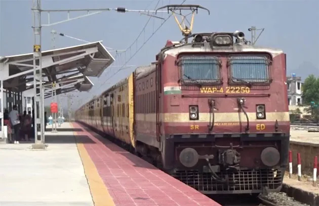 trainintercity.jpg