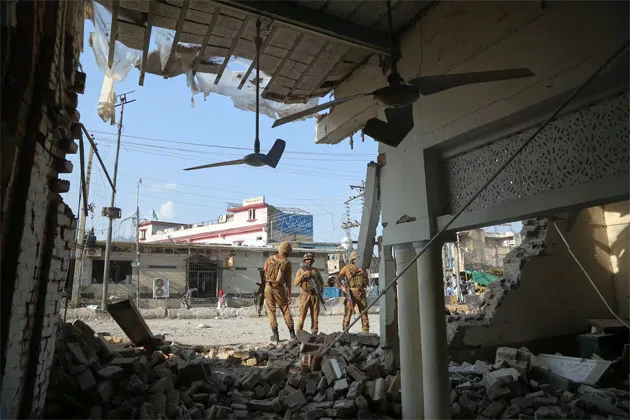 BOmblastPakistan.jpg