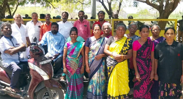 ayyanadaippuWater.jpg