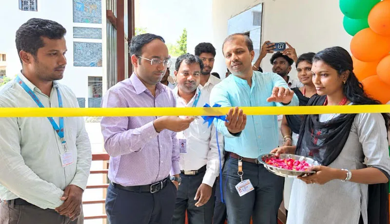 AadharCentretut.jpg