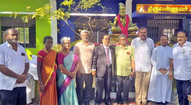 ThiruvalluvarStatu.jpg