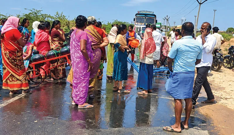 SalaiMariyalDharuvai.jpg